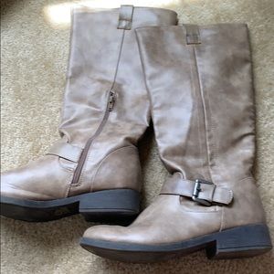 tall tan boots
